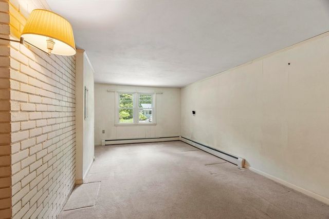 12 Abbott Lane, Chelmsford, MA 01824