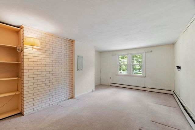 12 Abbott Lane, Chelmsford, MA 01824