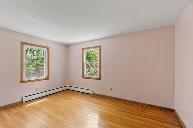 12 Abbott Lane, Chelmsford, MA 01824