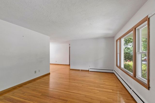 12 Abbott Lane, Chelmsford, MA 01824