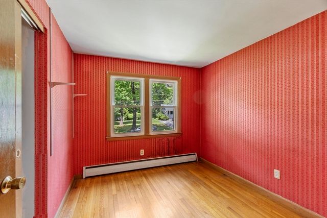 12 Abbott Lane, Chelmsford, MA 01824