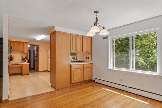 12 Abbott Lane, Chelmsford, MA 01824