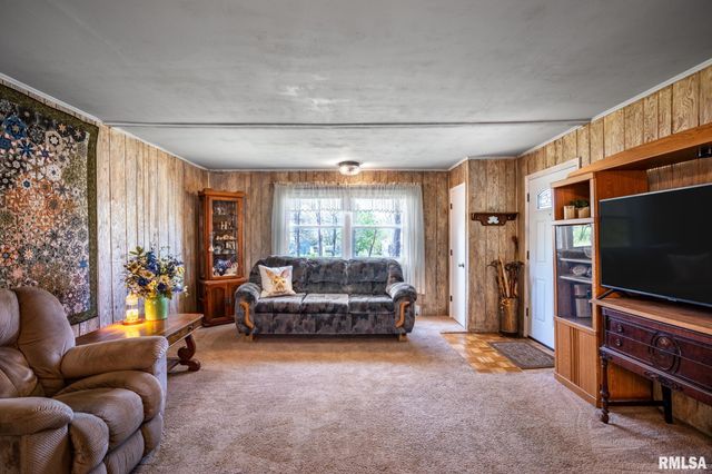 11648 Trolley Line Road, Marion, IL 62959
