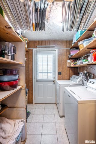 11648 Trolley Line Road, Marion, IL 62959