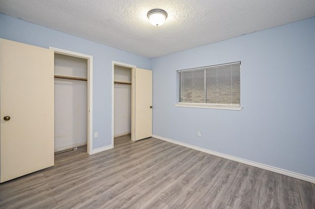 805 River Creek Drive, La Porte, TX 77571