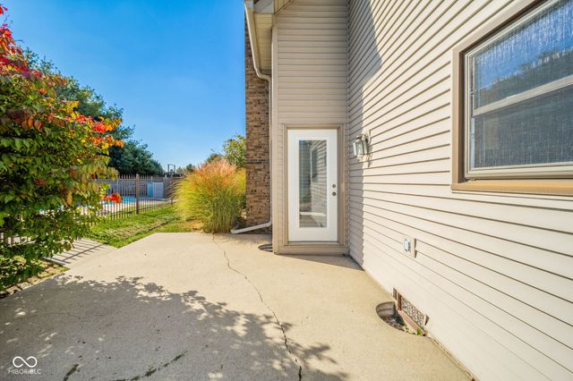 6208 Red Fox Road, Pendleton, IN 46064