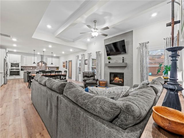 787 Reece Drive, Hoschton, GA 30548