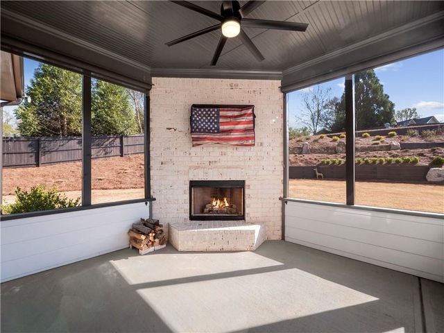 787 Reece Drive, Hoschton, GA 30548