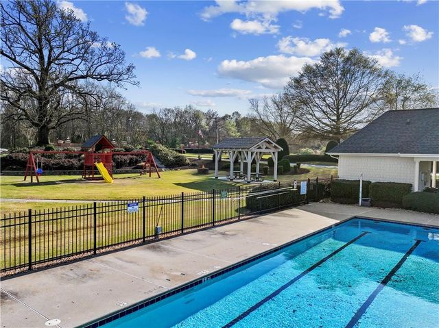 787 Reece Drive, Hoschton, GA 30548