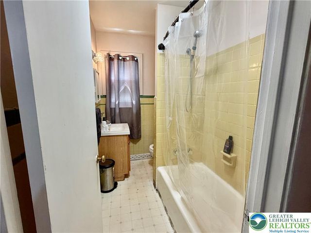 2840 East Texas Boulevard, Allentown City, PA 18103
