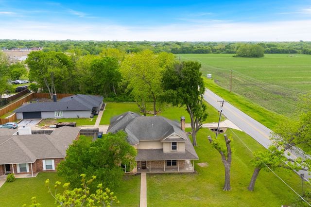 104 Pecan Grove, Lancaster, TX 75146