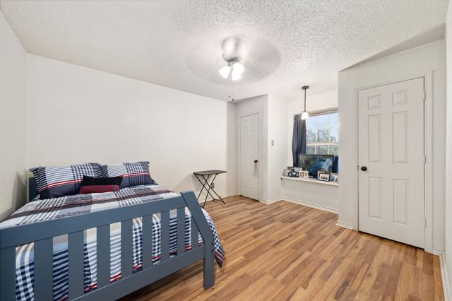 104 Pecan Grove, Lancaster, TX 75146