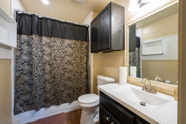 104 Pecan Grove, Lancaster, TX 75146