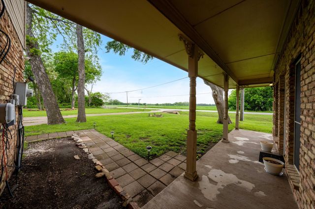 104 Pecan Grove, Lancaster, TX 75146
