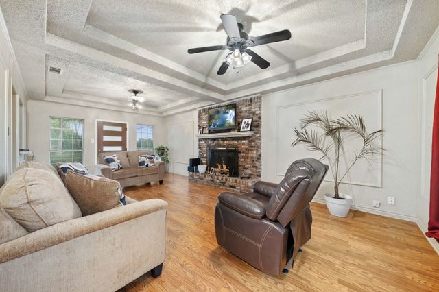 104 Pecan Grove, Lancaster, TX 75146