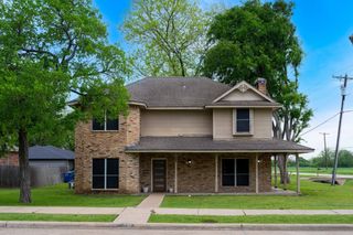 104 Pecan Grove, Lancaster, TX 75146