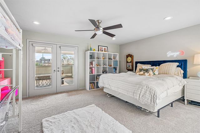 58 Bayou Pointe Drive, Houston, TX 77063