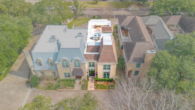 58 Bayou Pointe Drive, Houston, TX 77063