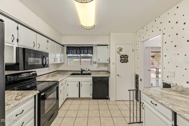 10701 W MEADE Drive, Sun City, AZ 85351