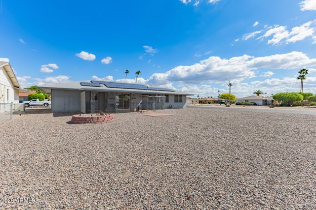 10701 W MEADE Drive, Sun City, AZ 85351