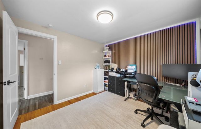 314 Cavan Dr, Pleasant Hills, PA 15236