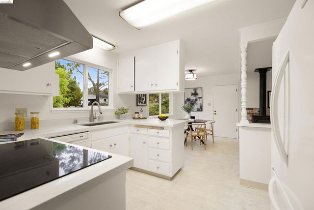 3115 Del Oceano Dr, Lafayette, CA 94549