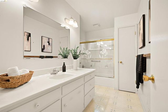 3115 Del Oceano Dr, Lafayette, CA 94549