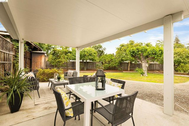 3115 Del Oceano Dr, Lafayette, CA 94549