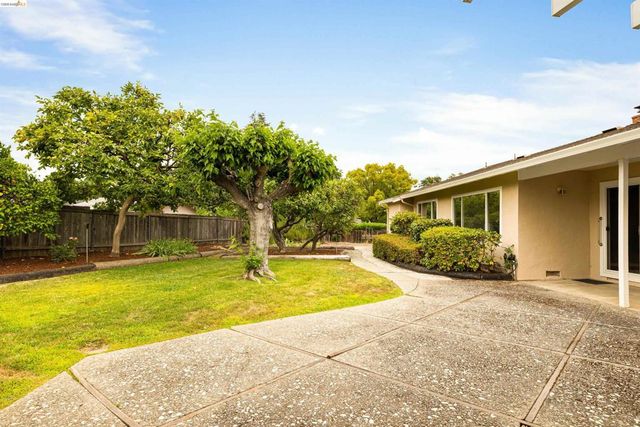 3115 Del Oceano Dr, Lafayette, CA 94549