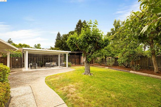 3115 Del Oceano Dr, Lafayette, CA 94549