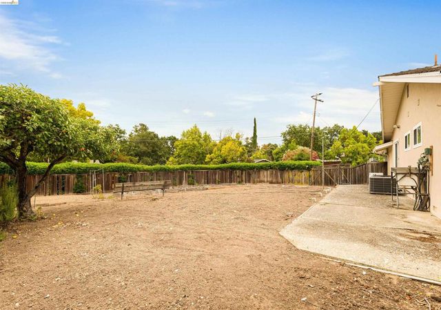 3115 Del Oceano Dr, Lafayette, CA 94549
