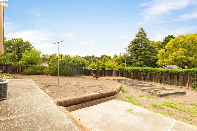 3115 Del Oceano Dr, Lafayette, CA 94549