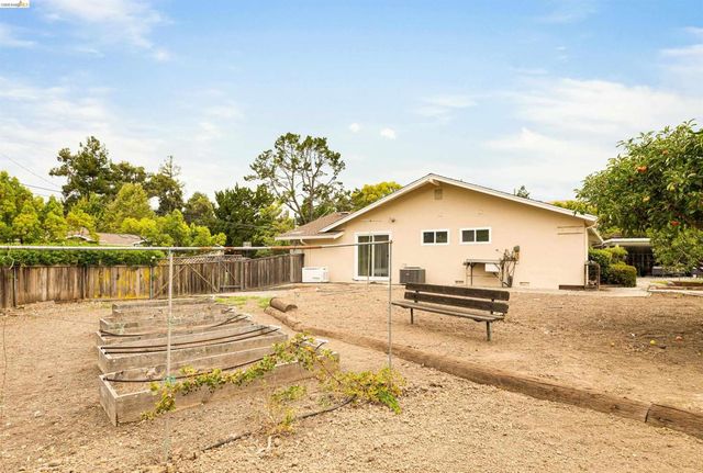 3115 Del Oceano Dr, Lafayette, CA 94549