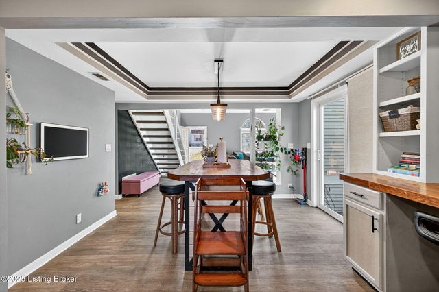 10415 Vantage Rd, Louisville, KY 40299