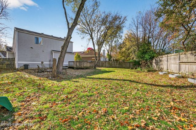 10415 Vantage Rd, Louisville, KY 40299