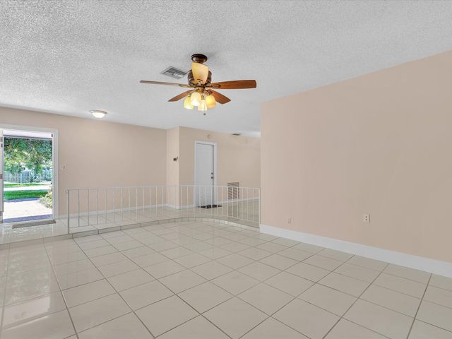 11115 NW 37th Street, Coral Springs, FL 33065