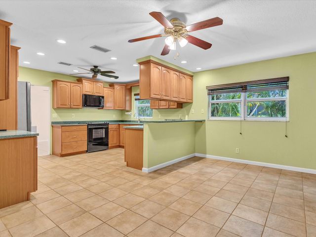 11115 NW 37th Street, Coral Springs, FL 33065