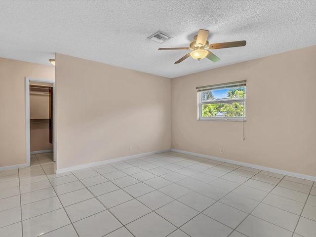 11115 NW 37th Street, Coral Springs, FL 33065