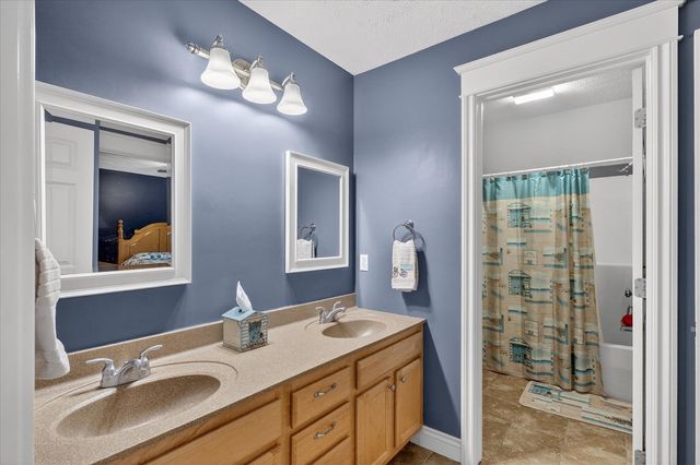 15284 Alister Mackenzie Avenue, Augusta, MI 49012