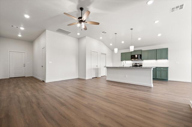 2404 Helena Avenue, Lubbock, TX 79407