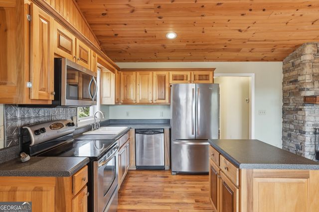 354 Mystic View Lane, Clayton, GA 30525