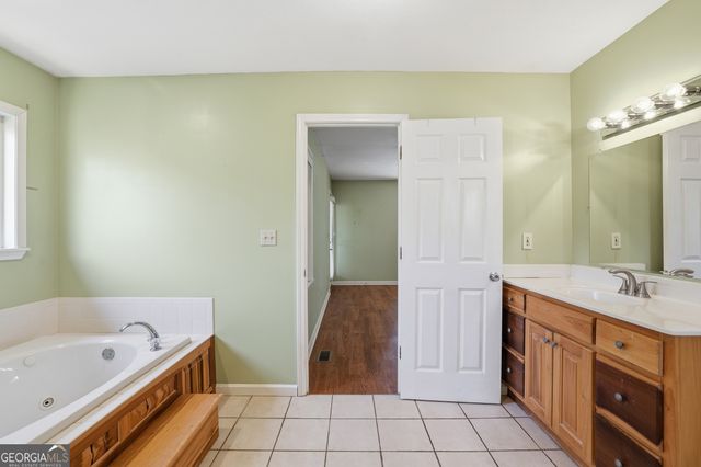 354 Mystic View Lane, Clayton, GA 30525