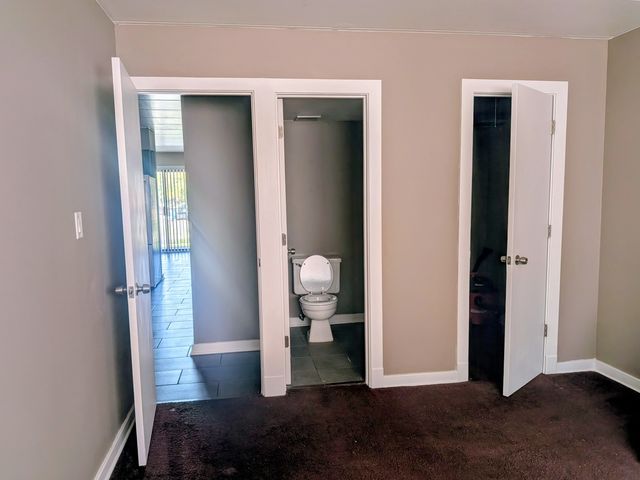 9812 S Nottingham Avenue 16, Chicago Ridge, IL 60415