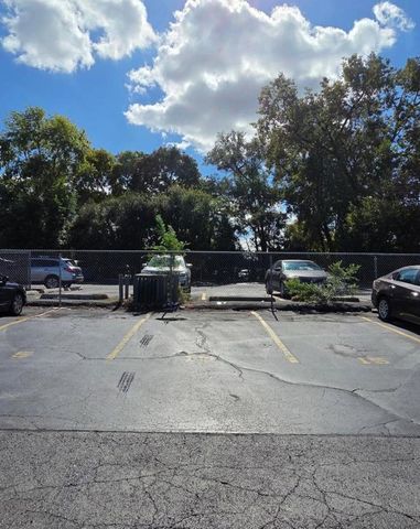 9812 S Nottingham Avenue 16, Chicago Ridge, IL 60415