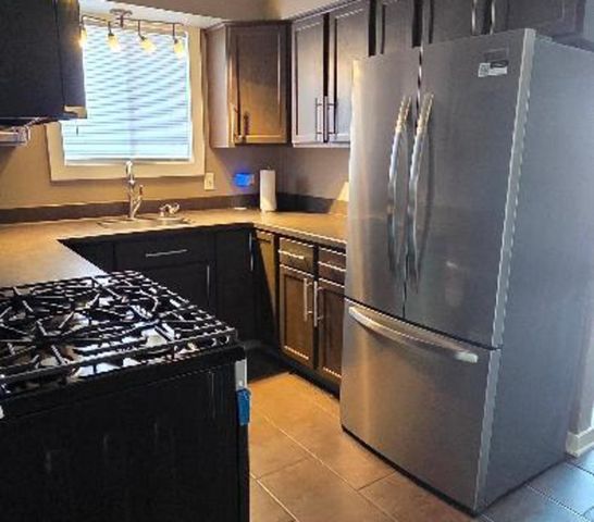 9812 S Nottingham Avenue 16, Chicago Ridge, IL 60415