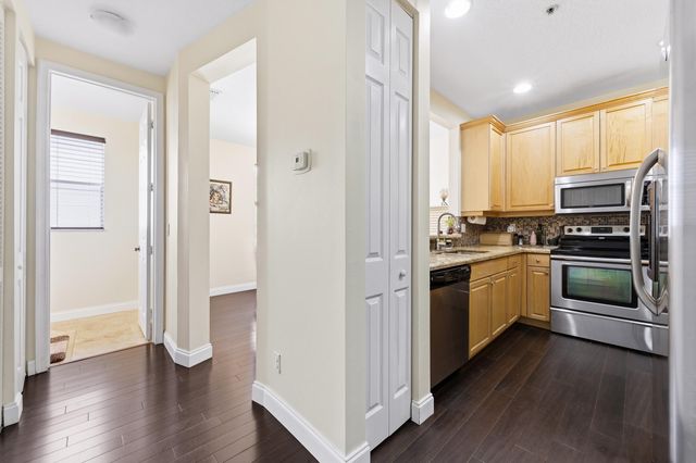 1594 Grande Cull Way, Jupiter, FL 33458