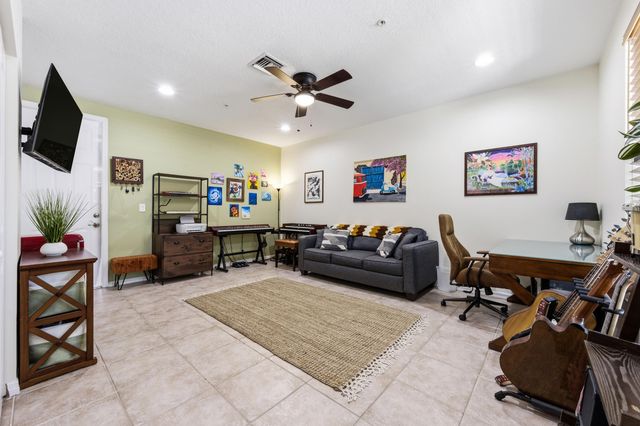 1594 Grande Cull Way, Jupiter, FL 33458