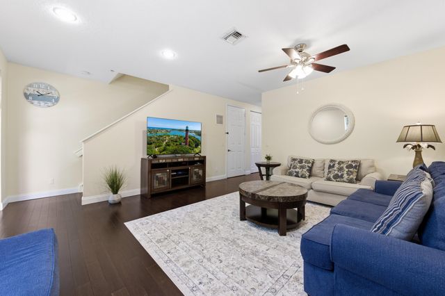 1594 Grande Cull Way, Jupiter, FL 33458