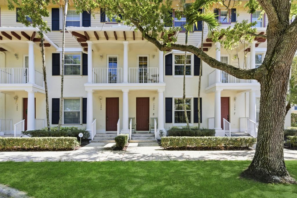 1594 Grande Cull Way, Jupiter, FL 33458