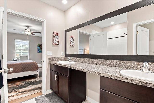 31746 BARREL WAVE WAY, Wesley Chapel, FL 33545